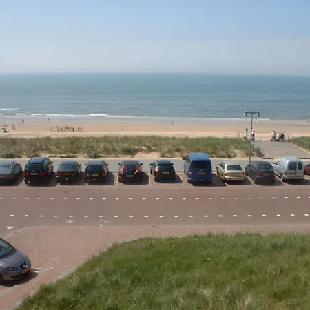 Sterflat 87 * Egmond aan Zee